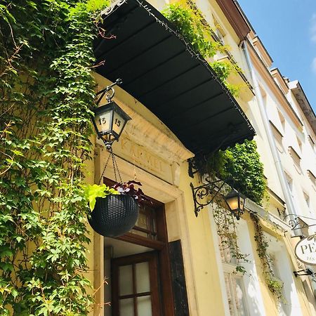 Aparthotel Karmel Cracóvia Exterior foto